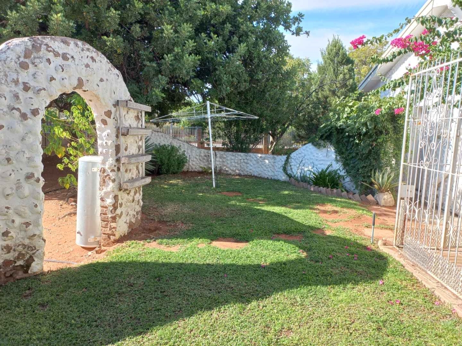 4 Bedroom Property for Sale in Oosterville Northern Cape
